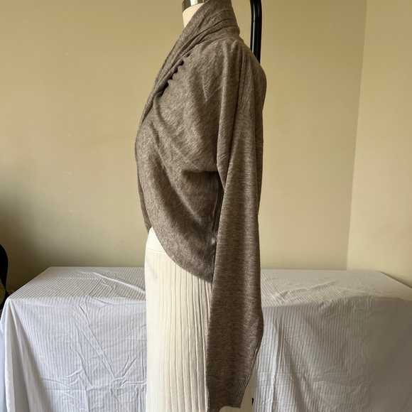 Elegant Heather Tan Knit Crop Top - Picture 4 of 7